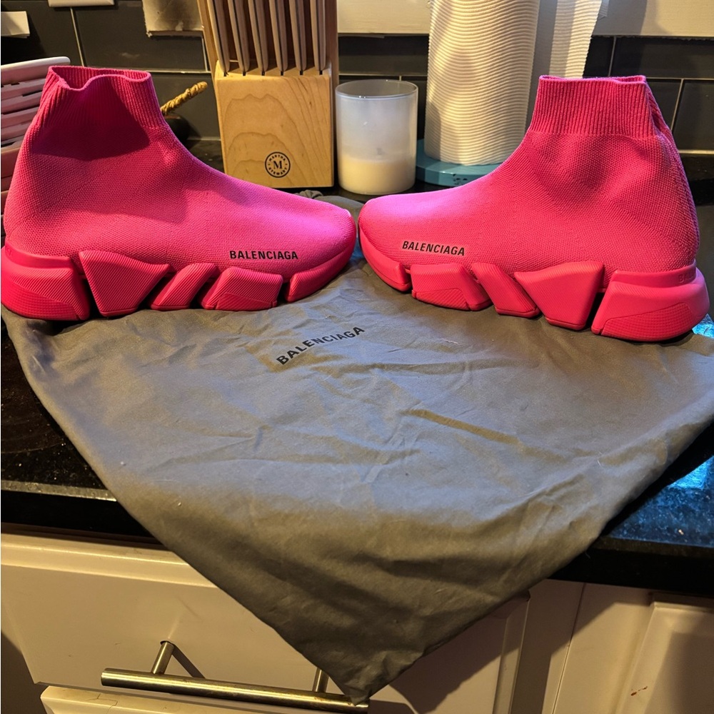 Balenciaga Speed Sneakers 2.0 in Bright Pink